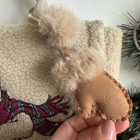 Disney Winnie the Pooh Beige Sherpa Tote with Red Scarf Accent - Picture 2 of 6